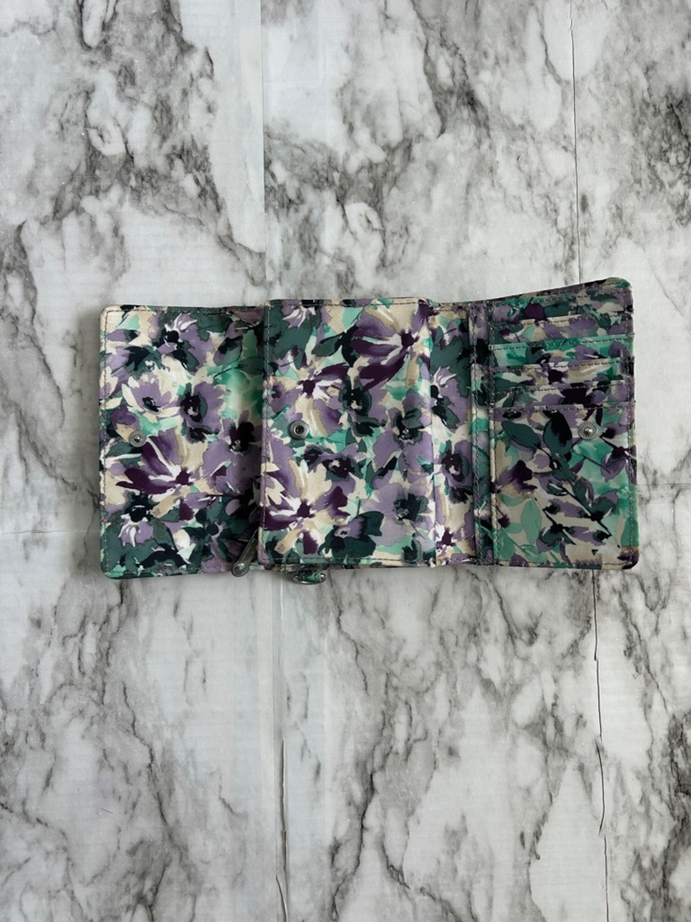 Kipling | Floral tri-fold Wallet zippers compartments card holders - Picture 3 of 10